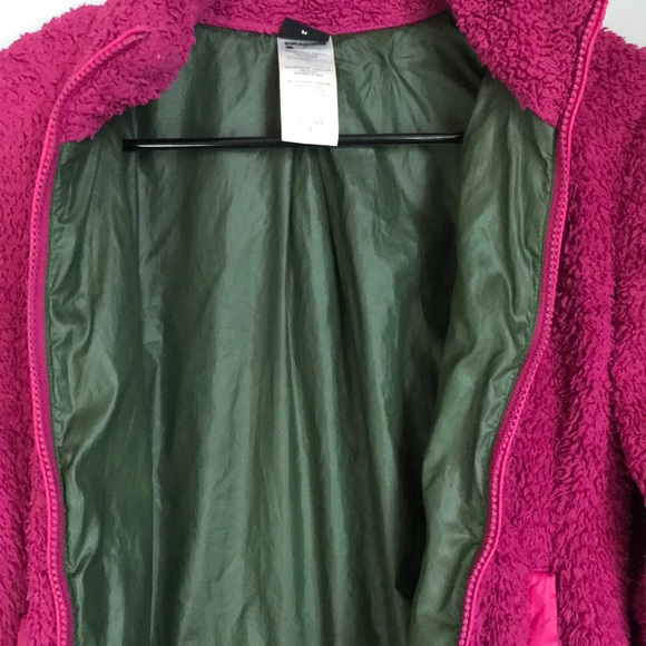 Patagonia Zip-Up - Picture 4 of 6